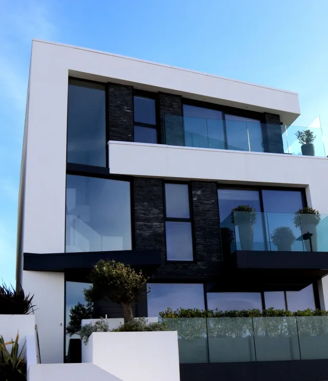Beachfront Villa with Garden
